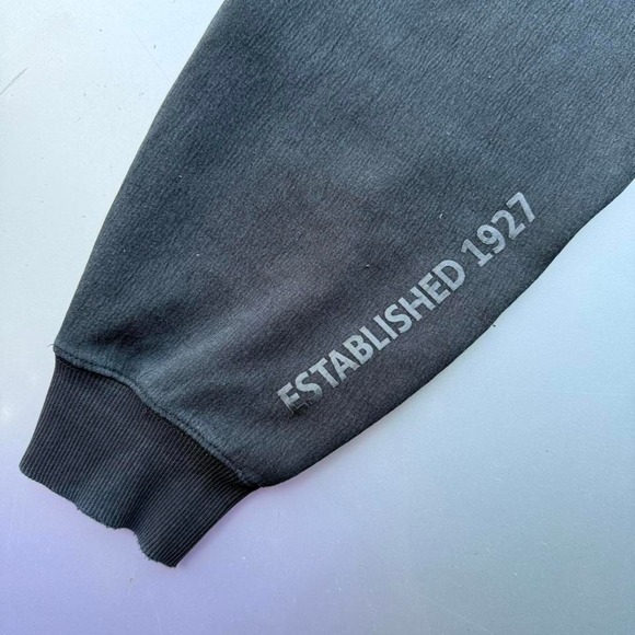 Vintage Black Lacoste sweatpants with embroidered logo - Picture 5 of 8